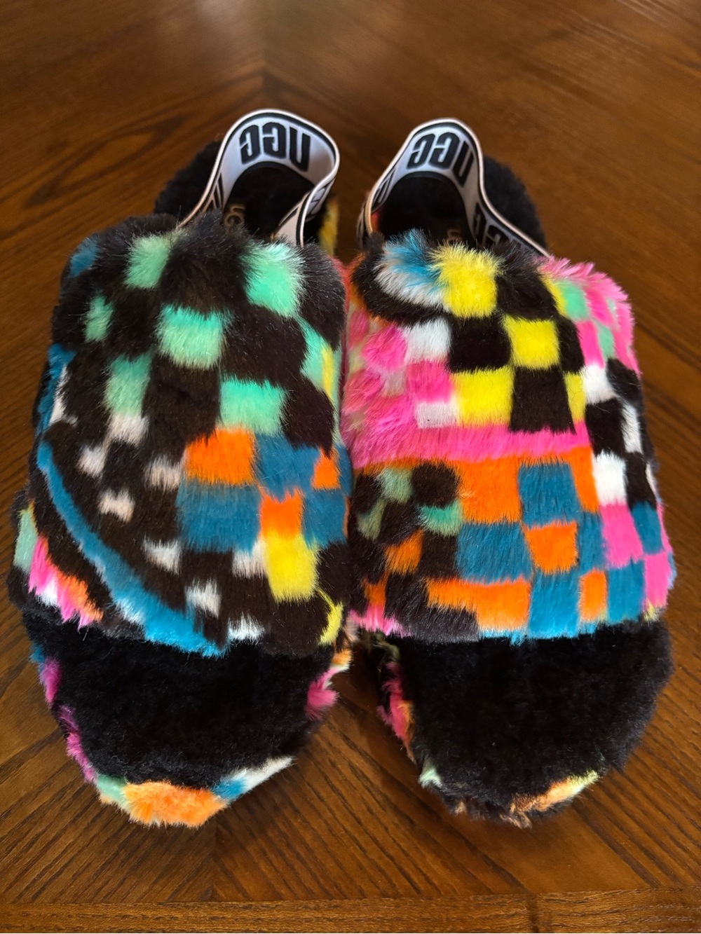 UGG Fluff Yeah Slide Slippers Size 10 Multi-Color Check Faux Fur Logo Strap Cozy